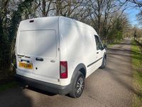 Used Ford Transit Connect 90 HP (66 kW) 2012 White MPV
