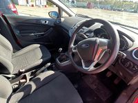 Used Ford Fiesta Style 82 HP (60 kW) 2015 Red Hatchback