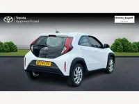 Used Toyota Aygo X PURE 72 HP (52 kW) 2024 White SUV