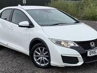 Used Honda Civic S 120 HP (88 kW) 2015 White Hatchback