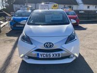 Used Toyota Aygo X-pure 2015 White Hatchback
