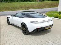 Used Aston Martin DB11 630 HP (463 kW) 2019 White Coupe
