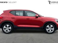 Used Volvo XC40 Momentum 163 HP (119 kW) 2020 725 fusion red SUV