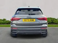 Usado Audi Q3 Black Edition 150 CV (110 kW) 2025 Gris SUV