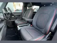 Begagnad VW ID. Buzz GTX 250 kW (340 HK) 2025 Röd Minibuss