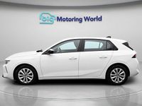 Used Vauxhall Astra Design Edition 129 HP (94 kW) 2022 White Hatchback