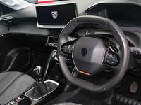 Used Peugeot 208 Allure 101 HP (74 kW) 2025 Yellow Hatchback