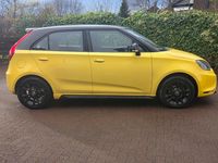 Used MG MG3 106 HP (77 kW) 2016 Yellow Hatchback