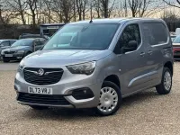 Gebraucht Vauxhall Combo S 100 PS (73 kW) 2023 Grau Van / Kleinbus