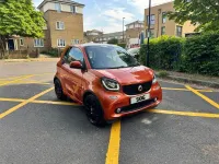 Used Smart ForTwo Coupé Premium 90 HP (66 kW) 2017 Orange Coupe