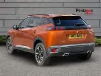 Używany Peugeot 2008 Allure 128 KM (94 kW) 2021 Pomarańczowy SUV