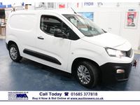 Used Peugeot Partner 100 HP (73 kW) 2019 White MPV