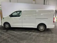 Gebraucht Vauxhall Vivaro Sportive 100 PS (73 kW) 2022 Weiß Van / Kleinbus