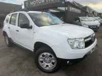 Used Dacia Duster Ambiance 2014 White Hatchback