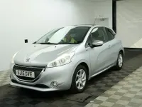 Used Peugeot 208 Style 68 HP (50 kW) 2015 Silver Hatchback