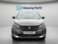 Usado Peugeot 5008 Premium 130 HP (95 kW) 2022 Cinzento SUV