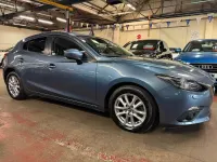 Usado Mazda 3 2015 Azul Utilitario
