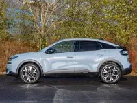 Nowe Citroën C4 131 KM (96 kW) 2026 Zielony SUV