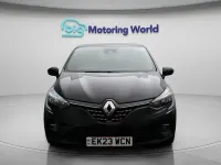 Begagnad Renault Clio V Techno 145 HK (106 kW) 2023 Svart Halvkombi