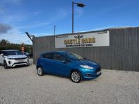 Używany Ford Fiesta Titanium 2015 Niebieski Hatchback