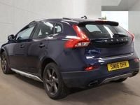 Used Volvo V40 SE 2016 Blue Hatchback