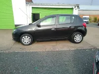 Usado Dacia Sandero Ambiance 73 CV (53 kW) 2015 Negro Utilitario