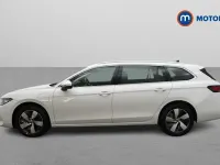Used VW Passat Life 204 HP (150 kW) 2025 White Estate