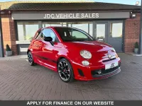 Usado Abarth 595 140 HP (102 kW) 2016 Vermelho Citadino