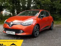 Used Renault Clio Dynamique 90 HP (66 kW) 2015 Red Hatchback
