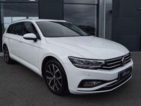 Used VW Passat SEL 120 HP (88 kW) 2019 White Estate