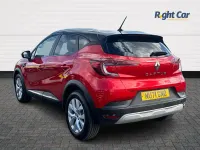 Second-hand Renault Captur Iconic 91 CP (66 kW) 2021 Roșu SUV