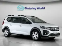 Usado Dacia Jogger Essentiel 110 CV (80 kW) 2025 Monovolumen