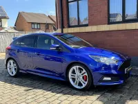 Used Ford Focus ST 185 HP (136 kW) 2016 Blue Hatchback