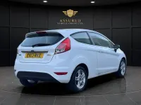 Used Ford Fiesta Zetec 2013 White Hatchback