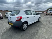 Used Dacia Sandero Acces 75 HP (55 kW) 2013 White Hatchback