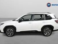 Begagnad Subaru Forester 136 HK (100 kW) 2025 Vit SUV