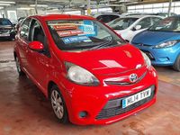 Begagnad Toyota Aygo 68 HK (50 kW) 2014 Röd Halvkombi