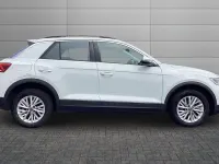 Used VW T-Roc Life 110 HP (80 kW) 2023 White SUV