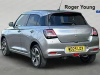 Usado Suzuki Swift 2025 Prateado Citadino