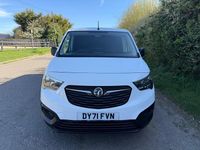 Used Vauxhall Combo 100 HP (73 kW) 2021 White MPV