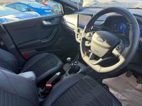 Käytetty Ford Puma ST-Line X 125 HP (91 kW) 2023 Harmaa Katumaasturi