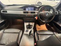 Begagnad BMW 320 Sport Line 2012 Svart Kombi