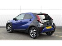 Używany Toyota Aygo X 72 KM (52 kW) 2023 Niebieski SUV