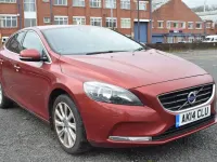 Used Volvo V40 SE 115 HP (84 kW) 2014 Red Hatchback