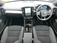 New Volvo XC40 Plus 163 HP (119 kW) 2025 White SUV