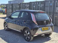 Używany Toyota Aygo X-clusiv 68 KM (50 kW) 2014 Czarny Hatchback