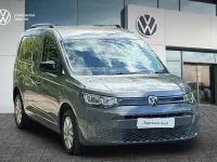 Usado VW Caddy Pro 122 HP (89 kW) 2024 Cinzento Monovolume