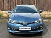 Used Toyota Auris 112 HP (82 kW) 2015 Blue Hatchback