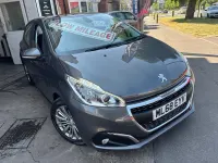 Used Peugeot 208 Signature Sky 2018 Grey Hatchback