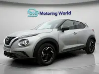 Usado Nissan Juke N-Connecta 114 HP (83 kW) 2023 Prateado SUV